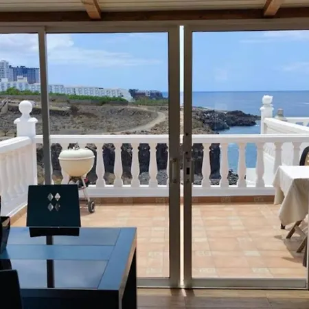 Apartment Relaxing Over The Sea *
